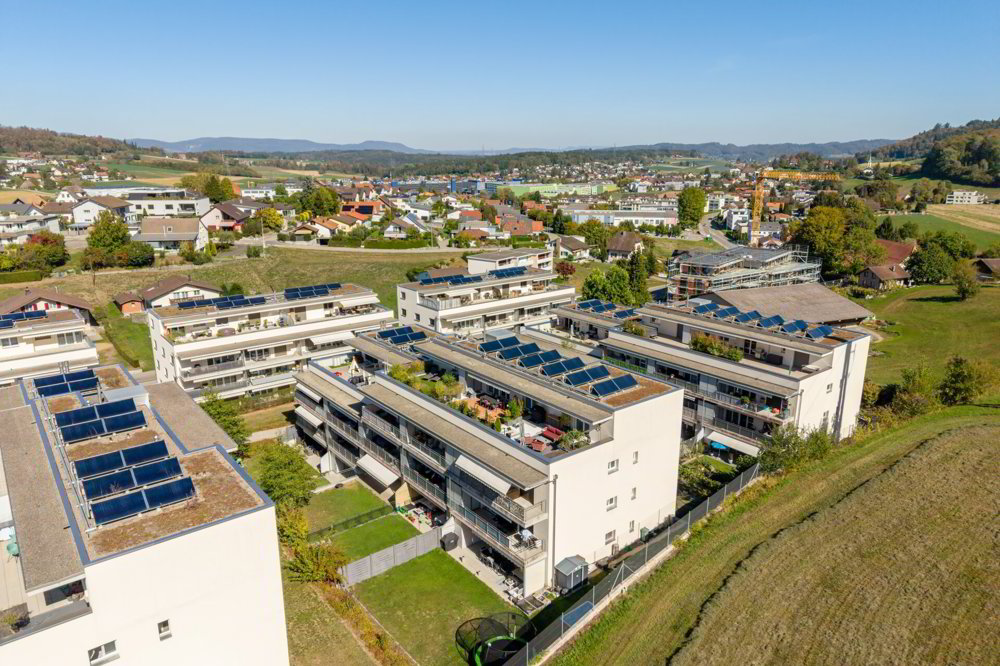 5.5 rooms Apartment to buy in Safenwil - image 1/16