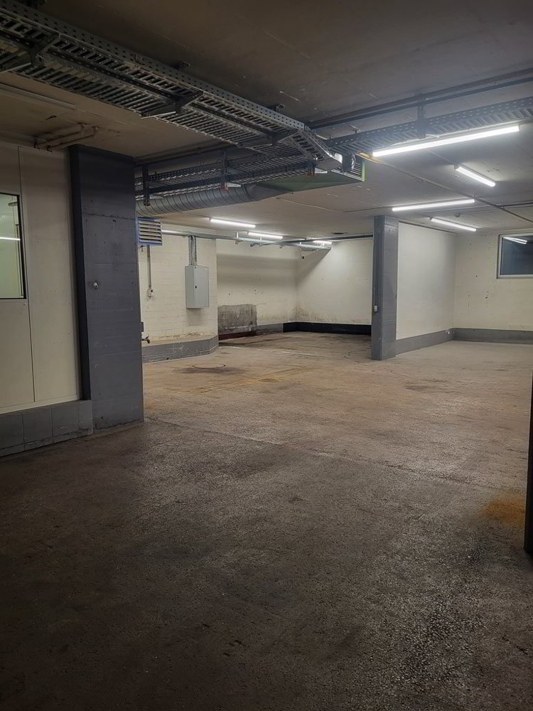 Grosszügiger Gewerberaum mit Büro & Tiefgaragenparkplätzen - Ansicht 3