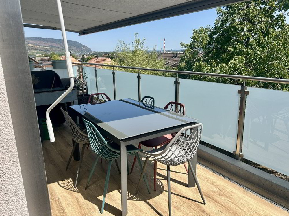 5.5 rooms Apartment to buy in Cornaux NE - image 1/8