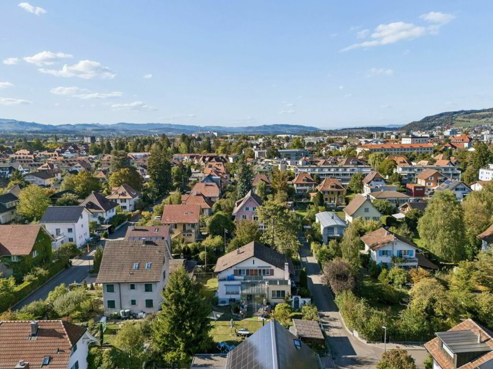 6 rooms House to buy in Thun - image 1/13