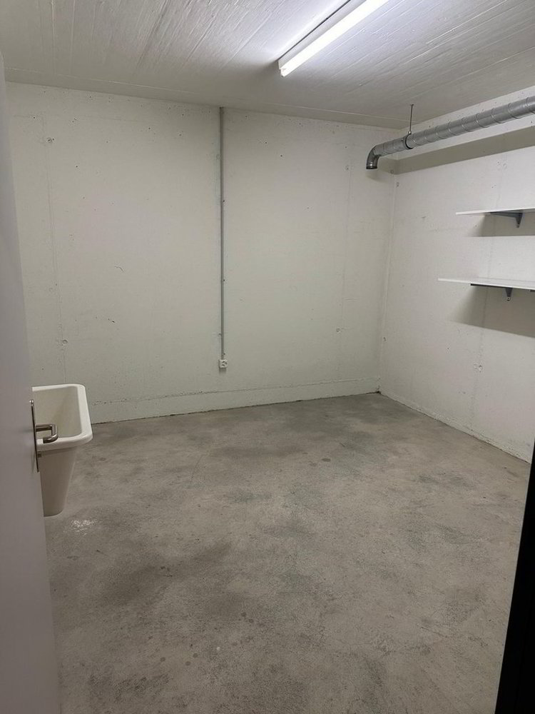null Zimmer Büro zu vermieten in Würenlingen - Bild 1/2