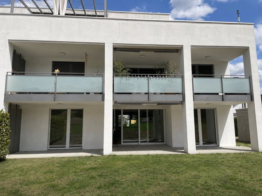 4 rooms Apartment for rent in Gränichen - image 1/9