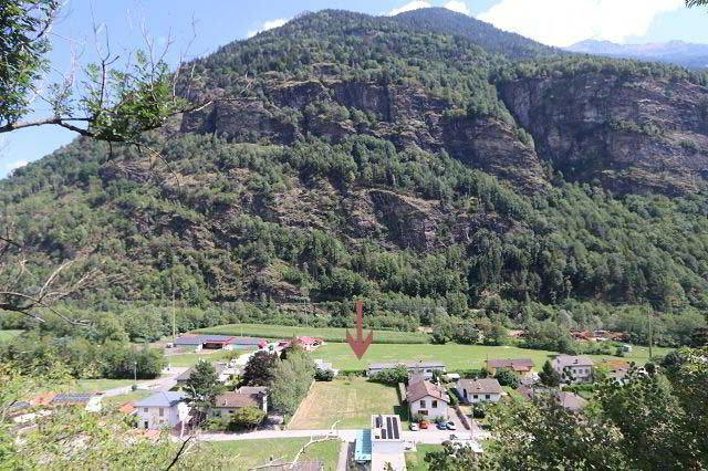 Terreno edificabile in posizione soleggiata Valle di Blenio (Corzoneso / Acquarossa) - Ansicht 2