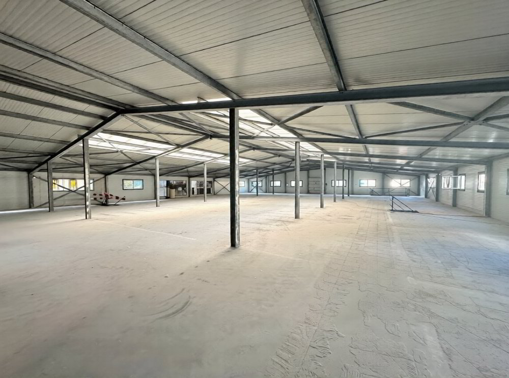 SIERRE - HALLE INDUSTRIELLE DE 2'200 M2 AVEC PROJET DE TRANSFORMATION - Ansicht 2