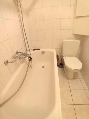 Appartamento di 2.5 locali in affitto a Bienne - immagine 1/8