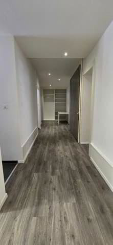 3.5 rooms Apartment for rent in La Chaux-de-Fonds - image 1/8