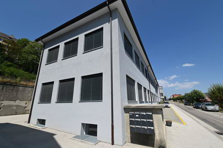 2.5 rooms Apartment to buy in Les Ponts-de-Martel - image 1/10