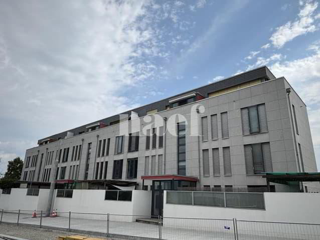 4 rooms Apartment for rent in Le Grand-Saconnex - image 1/1