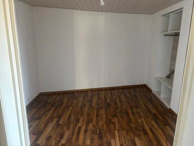 3 rooms Apartment for rent in Vouvry - image 1/6