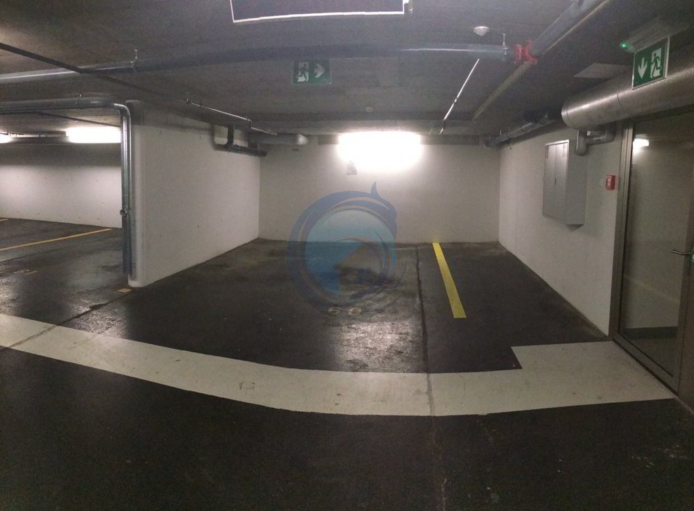PLACE DE PARC INTÉRIEURE POUR MOTO AU CENTRE DE MONTREUX - Ansicht 2