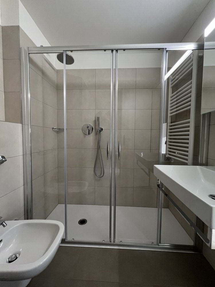 3 rooms Apartment for rent in Paradiso - image 1/10