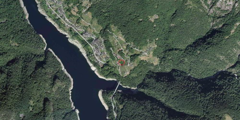 null rooms Land to buy in Vogorno - image 1/12
