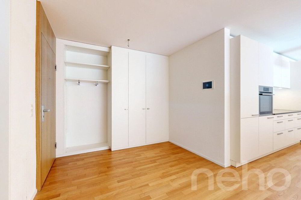 3.5 rooms Apartment to buy in Zürich - image 1/12