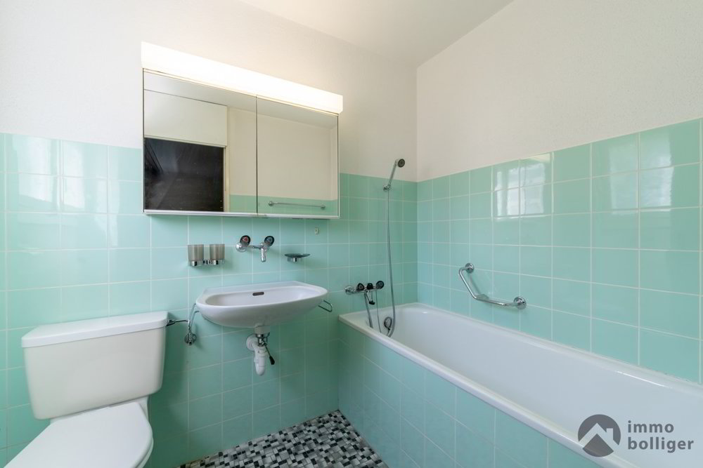 5 rooms Apartment to buy in Zofingen - image 1/13