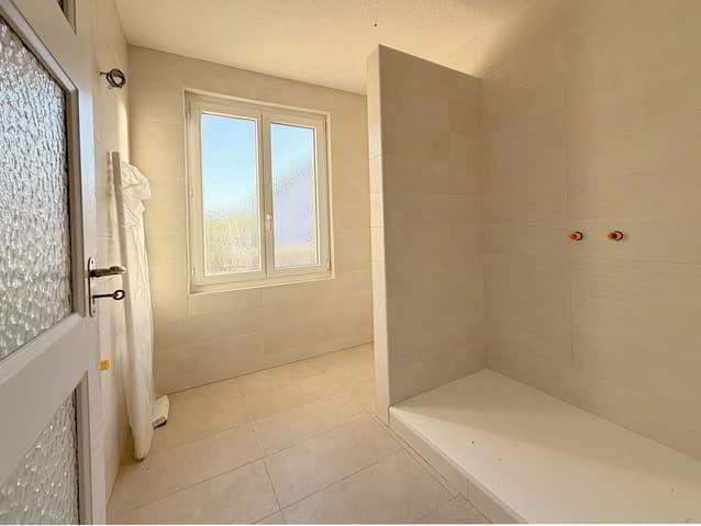 5 rooms Apartment for rent in Pomy - image 1/13