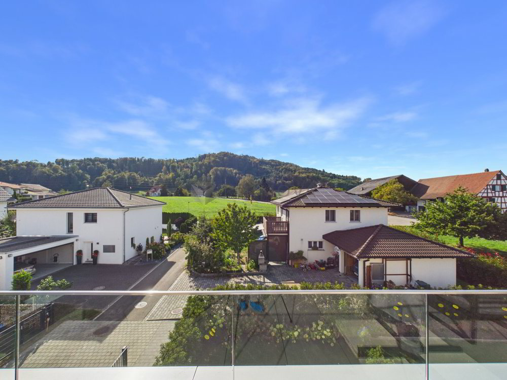 6.5 rooms House to buy in Sciaffusa - image 1/15