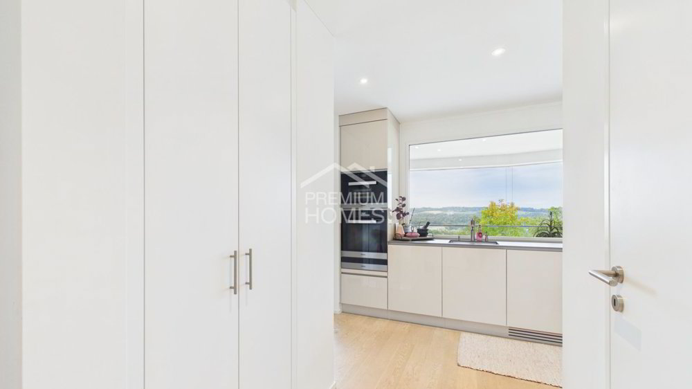 2 rooms Apartment to buy in Uitikon Waldegg - image 1/7