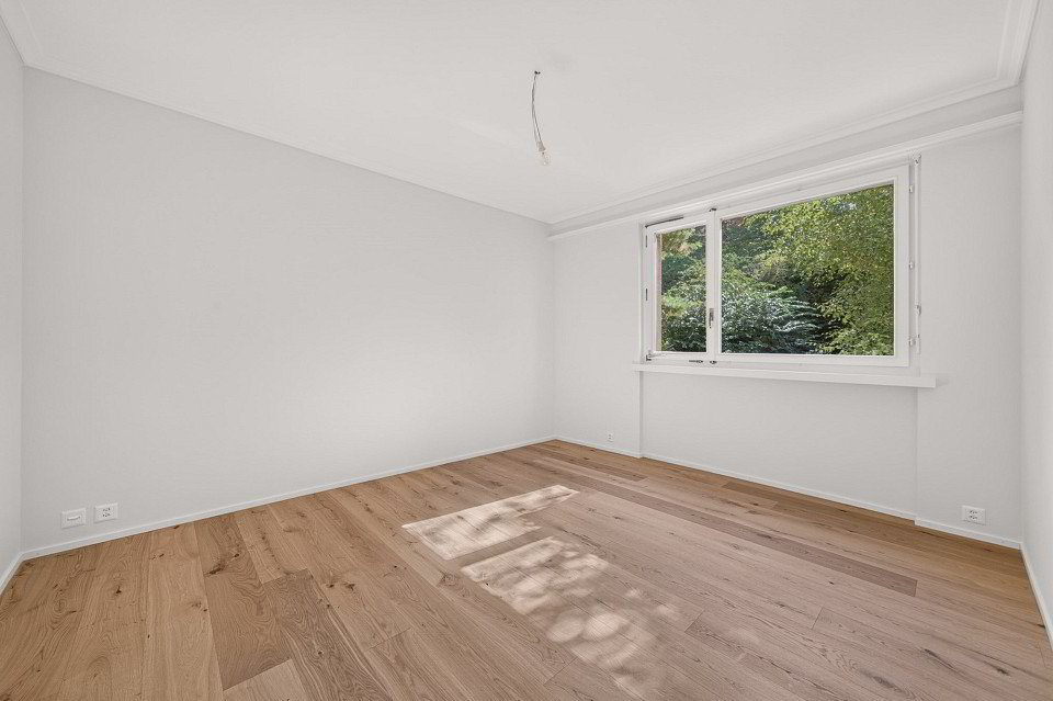 4 rooms Apartment to buy in Montreux - image 1/13