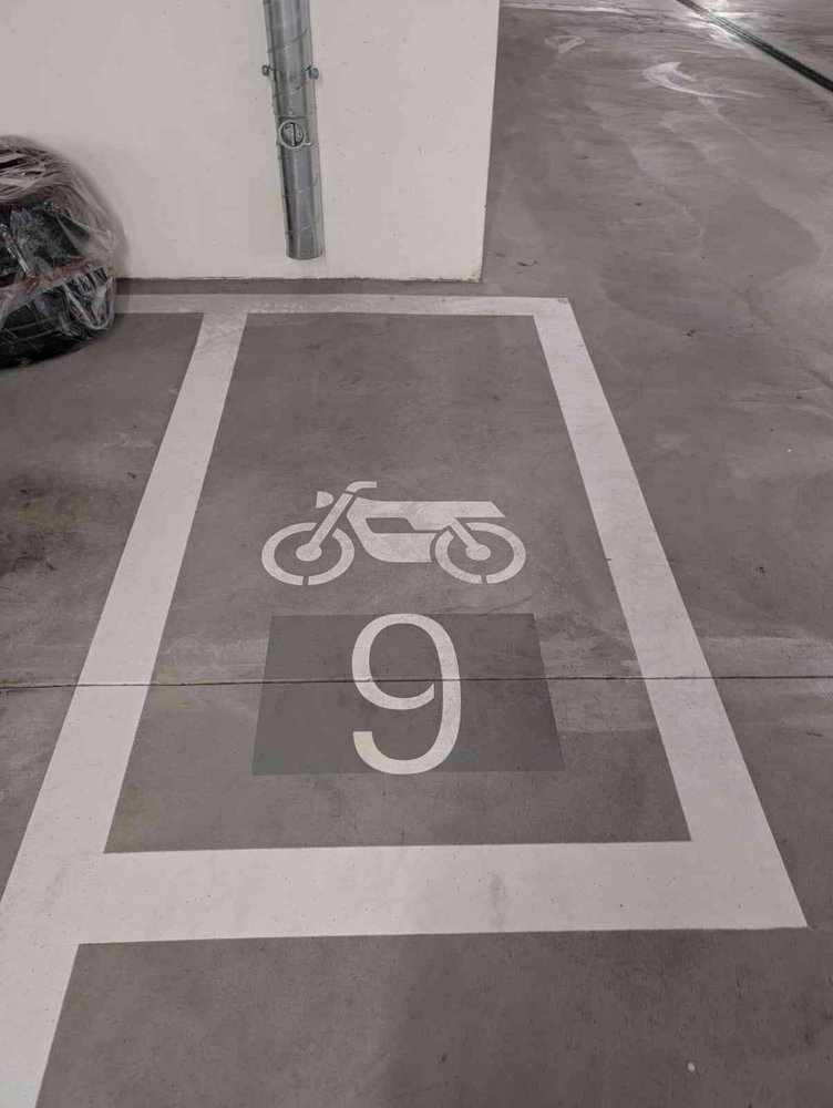 Underground parking in Zürich Leutschenbachstrasse 46