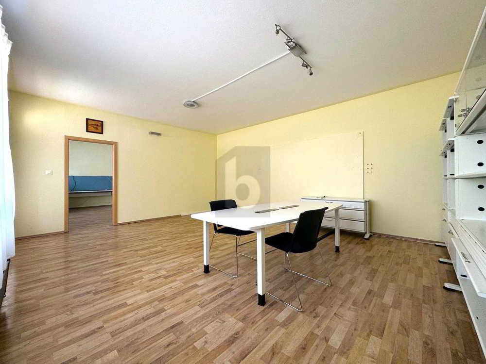HELL MIT GROSSEN SCHAUFENSTER - Ansicht 2