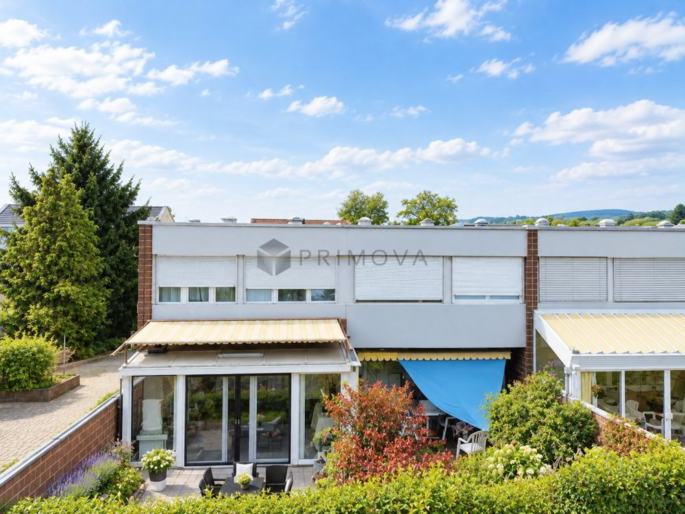 Casa di 5.5 locali in vendita a Therwil - immagine 1/11