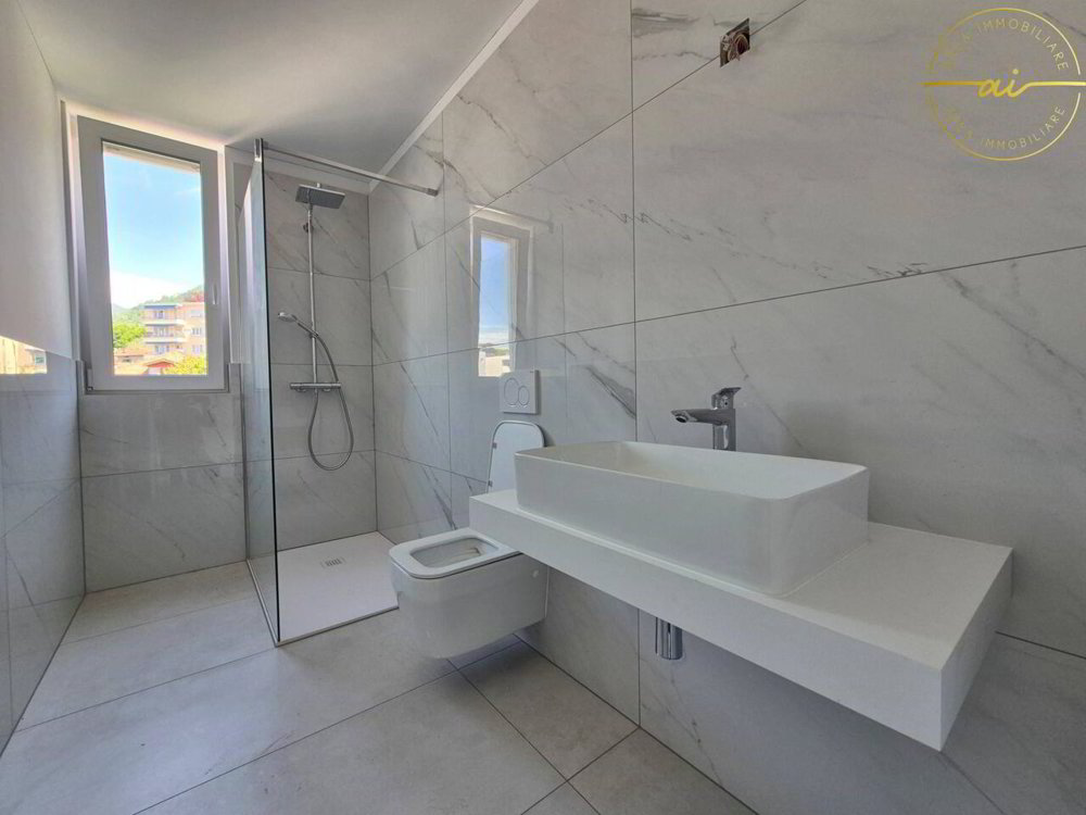 4 rooms Apartment to buy in Vacallo - image 1/13