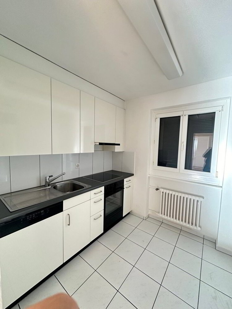 4 rooms Apartment for rent in Herisau - image 1/8