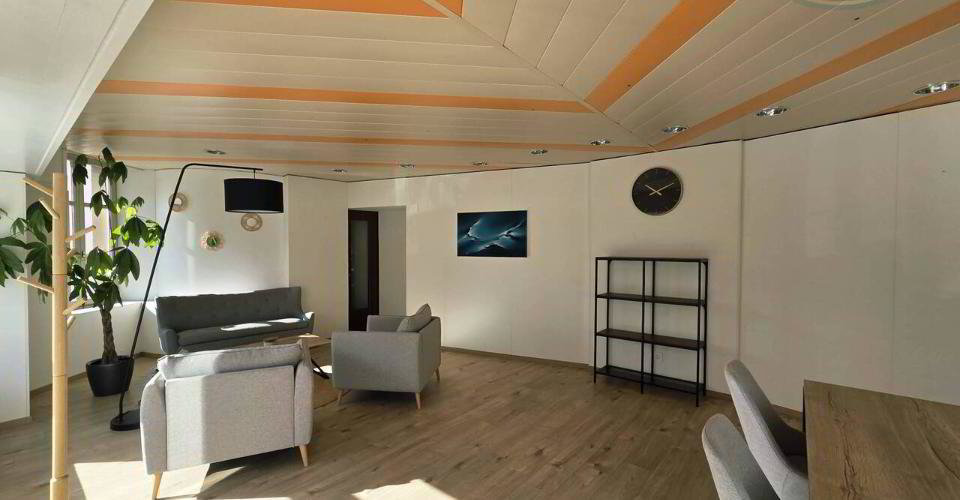 null rooms Office & Commercial for rent in Bassecourt - image 1/4