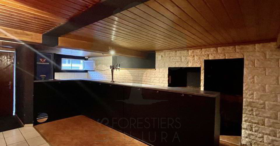 null rooms Office & Commercial for rent in Delsberg - image 1/6