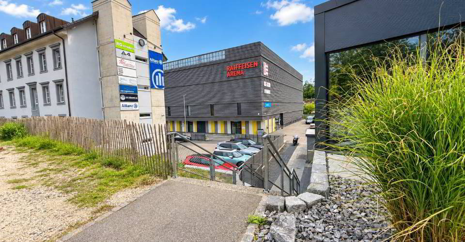 null rooms Office & Commercial for rent in Porrentruy - image 1/13