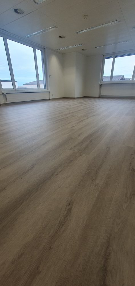 null rooms Office & Commercial for rent in Wetzikon ZH - image 1/6