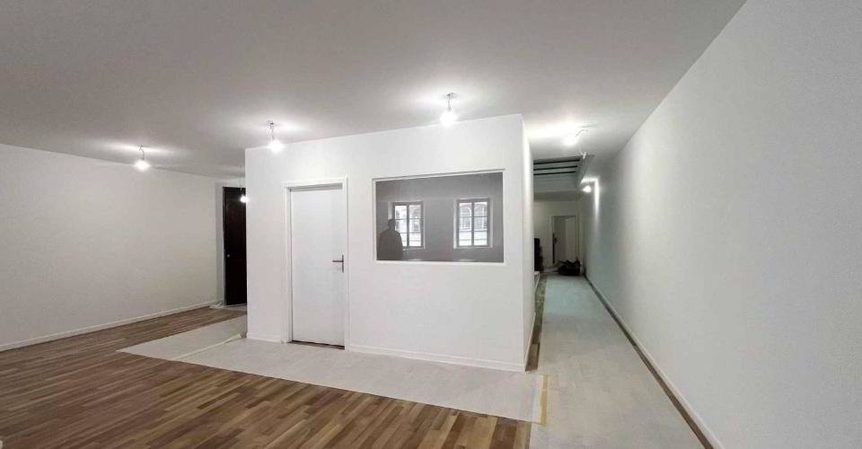 BUREAUX D'EXCEPTION DE 177 M² - RUE DE LA CROIX-D'OR - Mehr