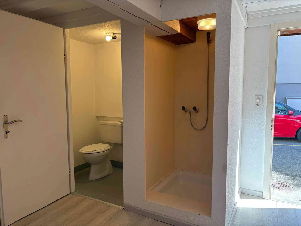 Attraktiver Gewerberaum mit 2 Parkplätzen an guter Lage in Berlingen - Ansicht 5