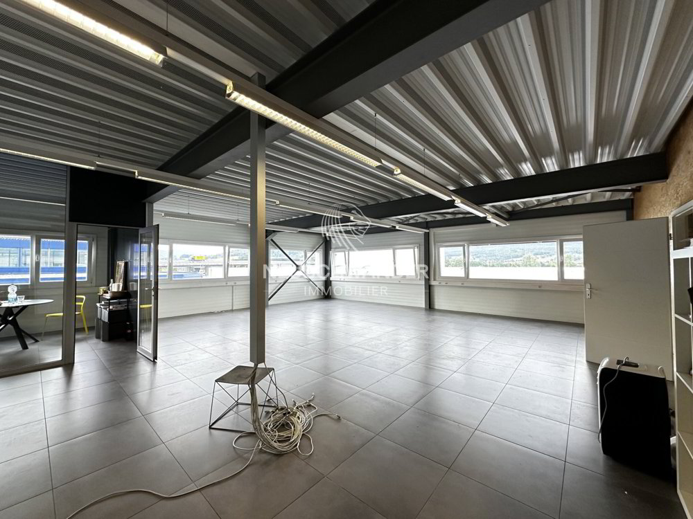 null rooms Office & Commercial to buy in Delémont - image 1/13