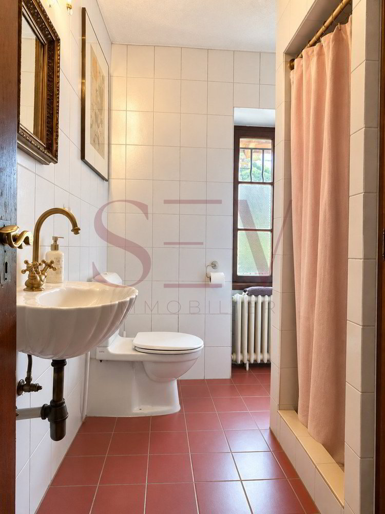 8 rooms House to buy in Ollon VD - image 1/11