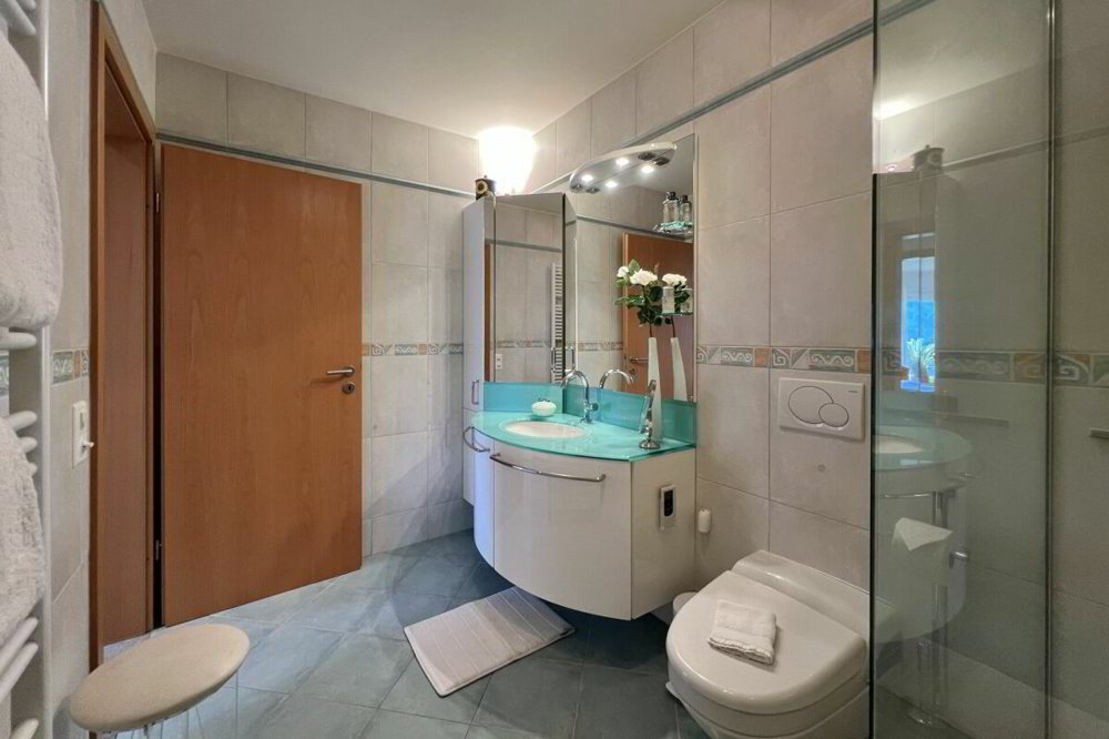 5 rooms Apartment to buy in Brione sopra Minusio - image 1/13