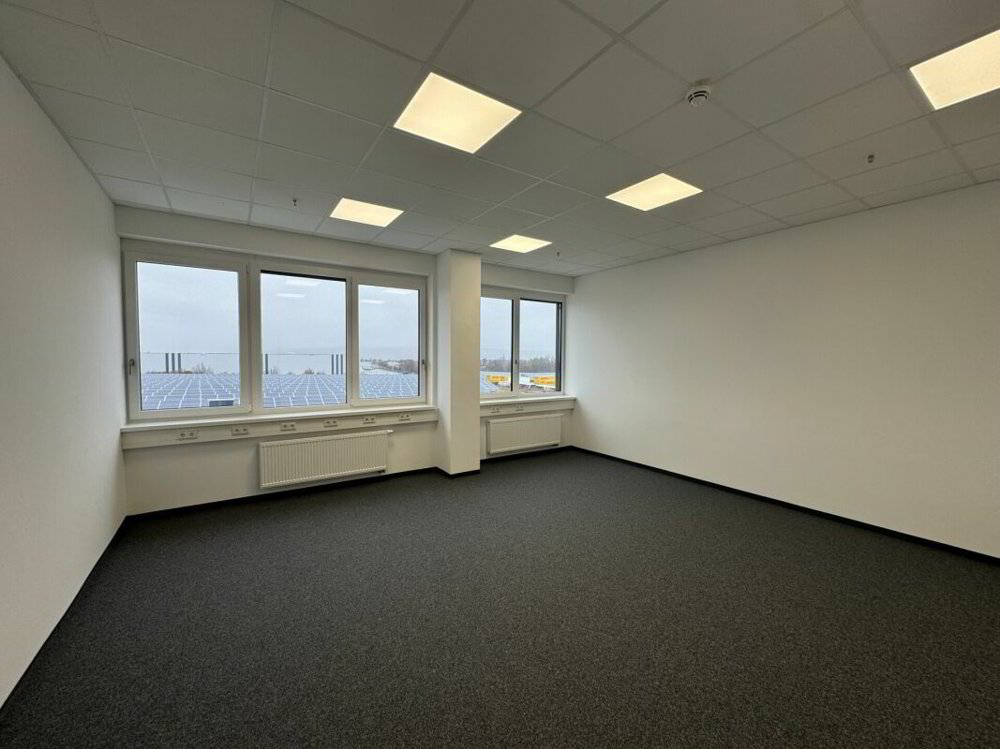 null rooms Office & Commercial for rent in Basel - image 1/13