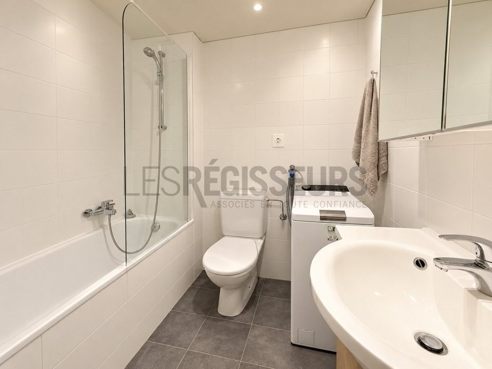 Appartement 4 pièces à acheter à Genève - image 1/6