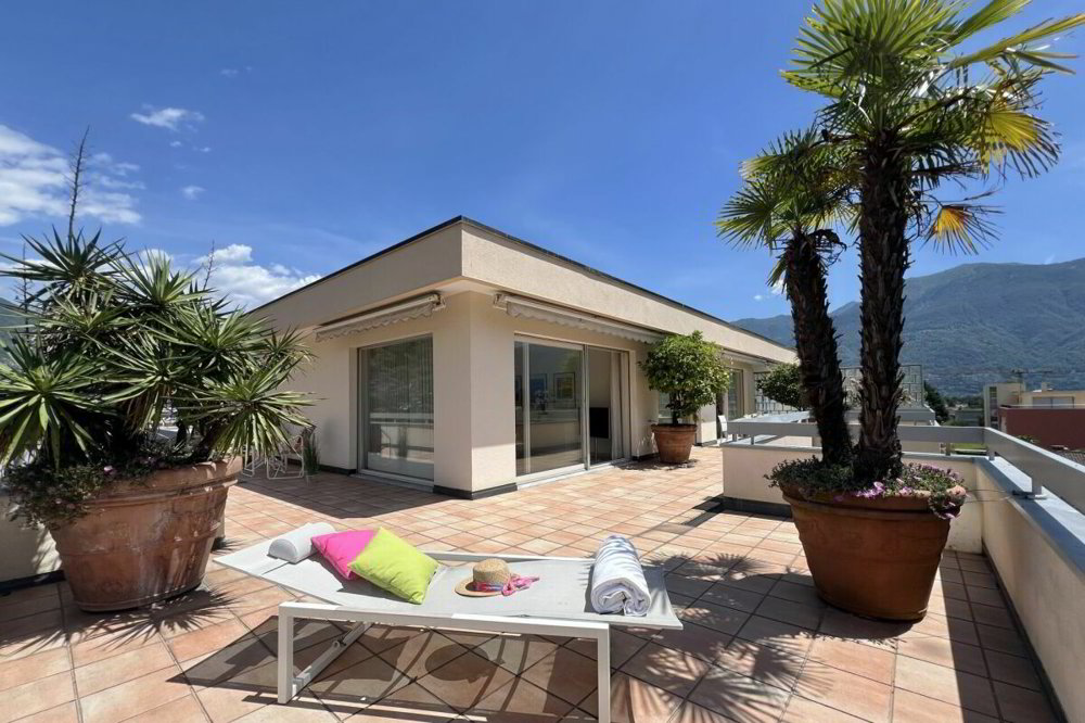 3 rooms Apartment to buy in Ascona - image 1/13