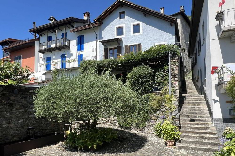 null rooms House to buy in Brissago - image 1/13
