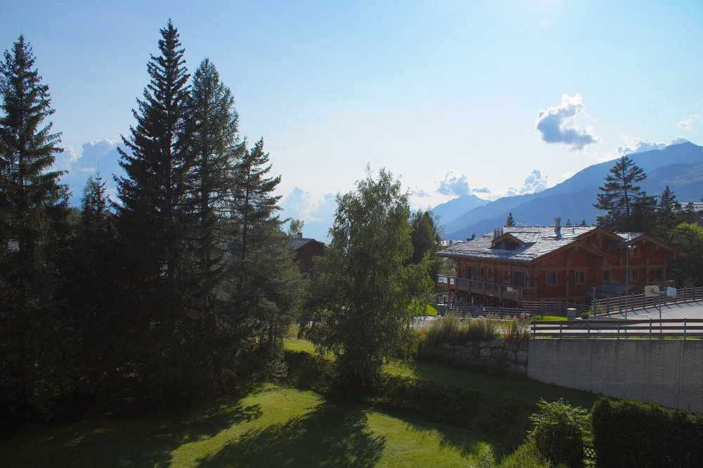 4 rooms 2048 for rent in Crans-Montana - image 1/30