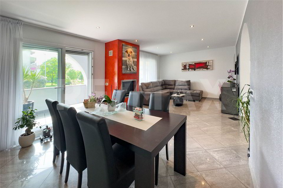 Casa di 6 locali in vendita a Riazzino - immagine 1/4