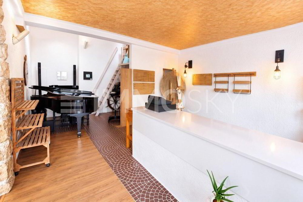3 rooms Office & Commercial to buy in Melide - image 1/5