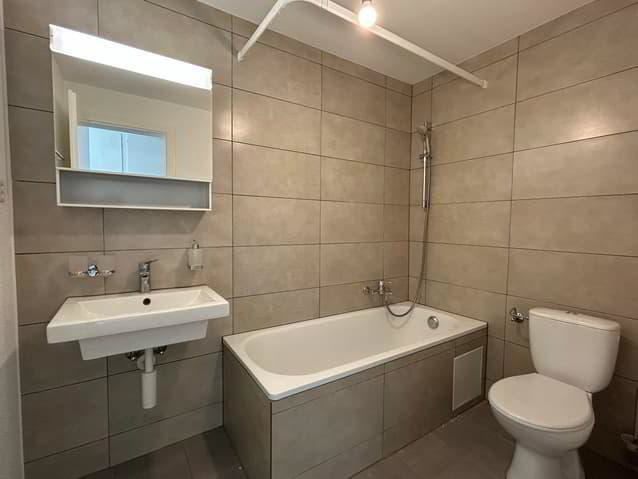 Appartamento di 3.5 locali in affitto a Le Locle - immagine 1/8