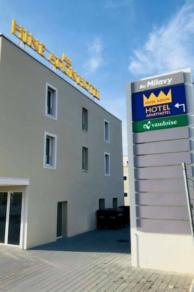 null rooms Office & Commercial for rent in Avenches - image 1/9