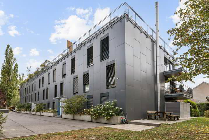 4 rooms Apartment to buy in Perly - image 1/13