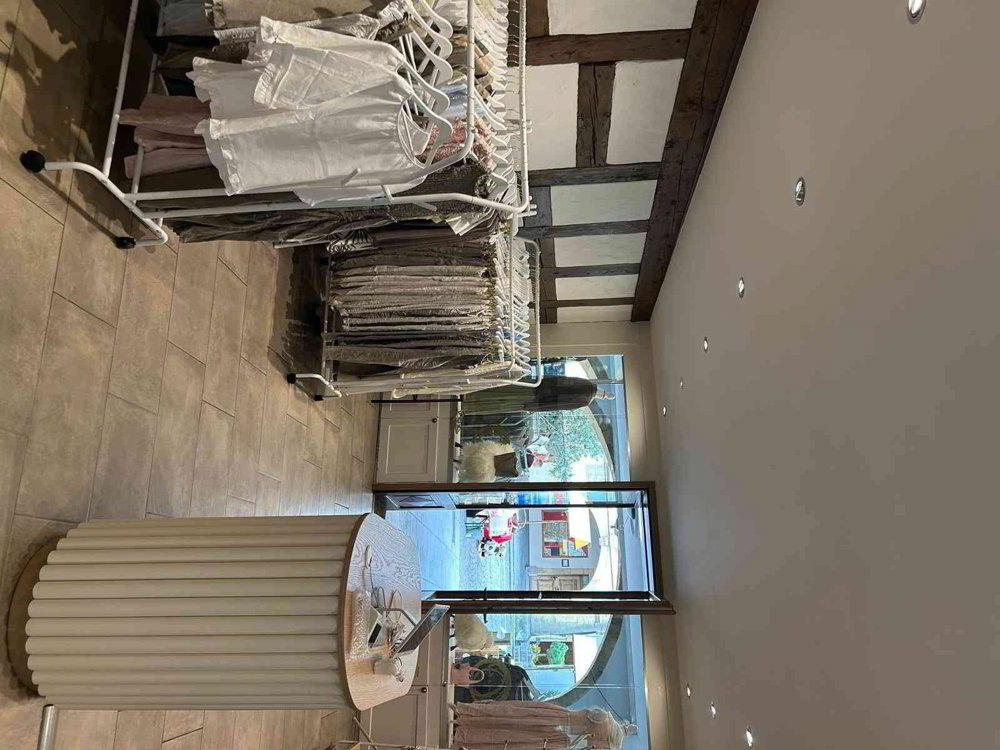 1 rooms Office & Commercial for rent in Murten - image 1/8