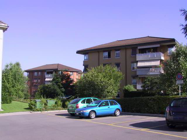null rooms Car park, garage for rent in Ecublens VD - image 1/2