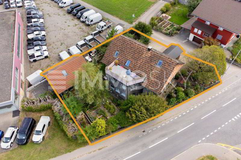 House, 235 m², land 790 m²