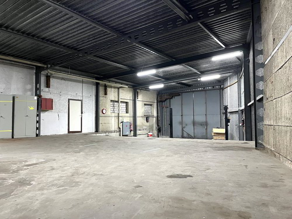 AUTOWERKSTATT ZU VERMIETEN - Ansicht 2